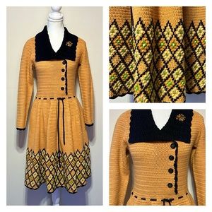 Gorgeous Vintage Hand Knit Dress